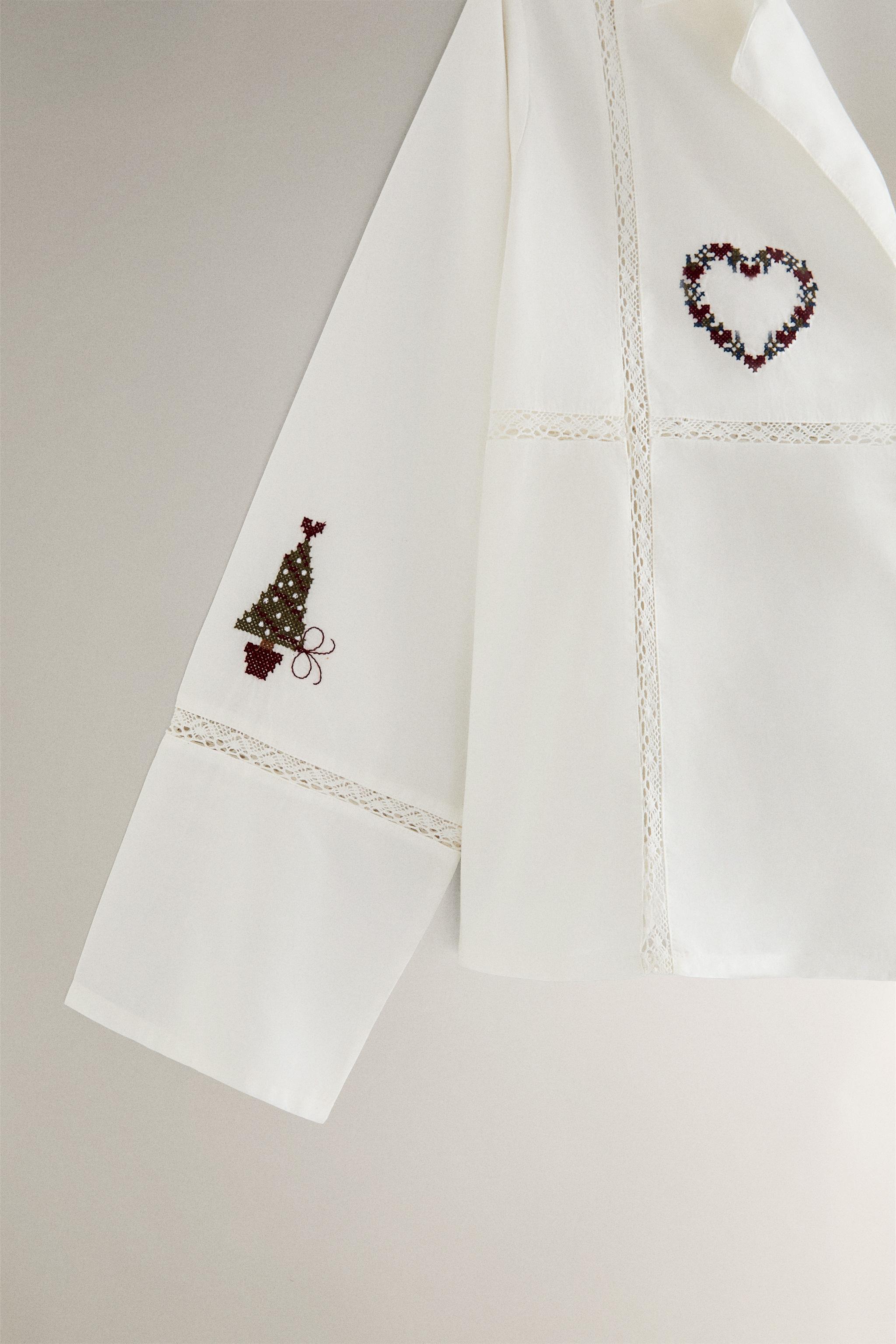 CHRISTMAS EMBROIDERED SHIRT